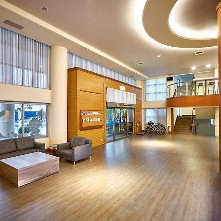 Ho Fong Business Stay Fengyuan Exterior foto