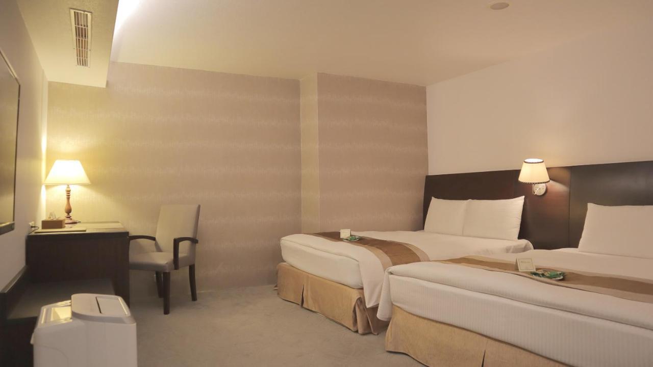 Ho Fong Business Stay Fengyuan Exterior foto