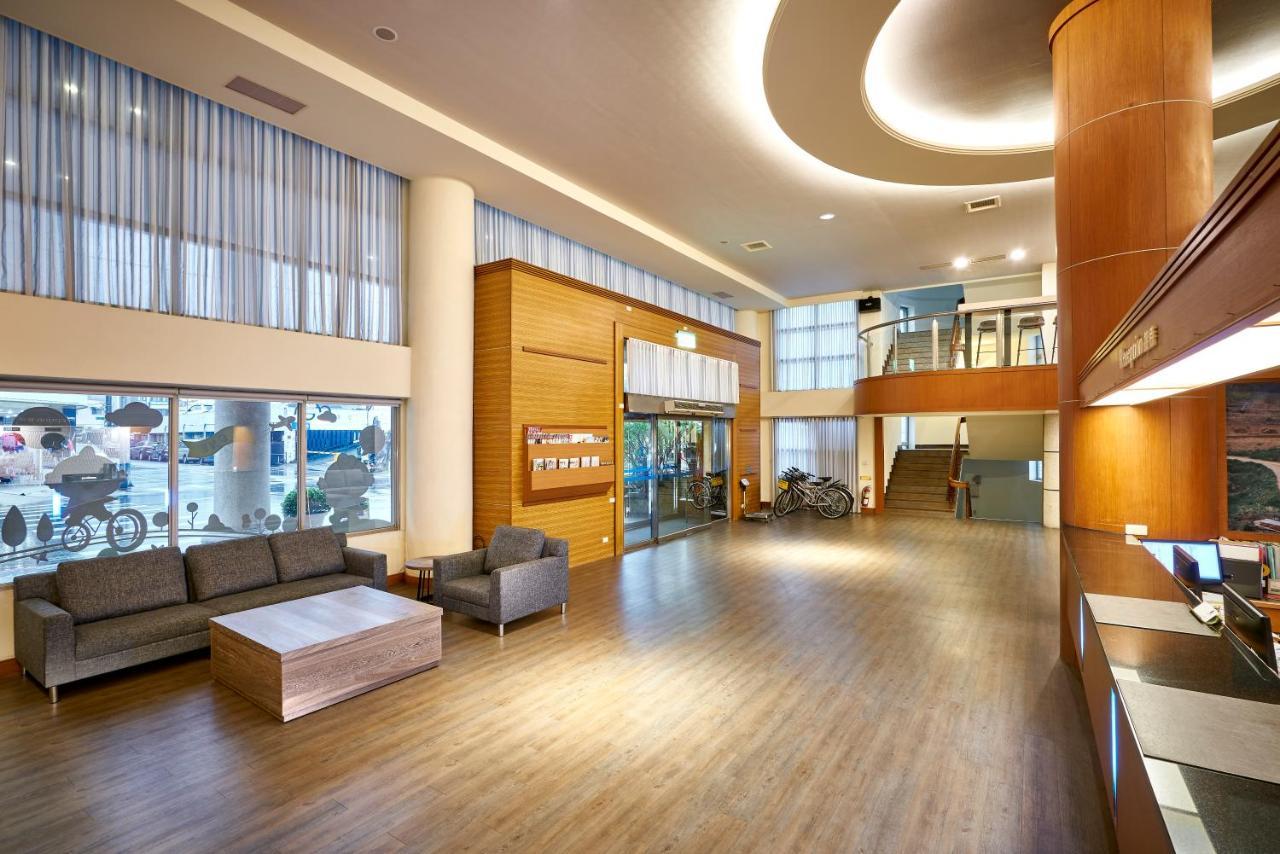 Ho Fong Business Stay Fengyuan Exterior foto