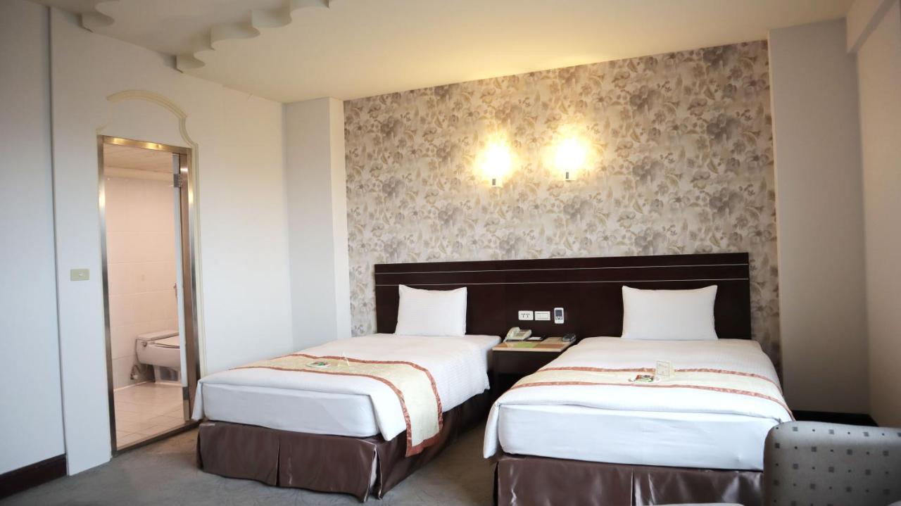 Ho Fong Business Stay Fengyuan Exterior foto
