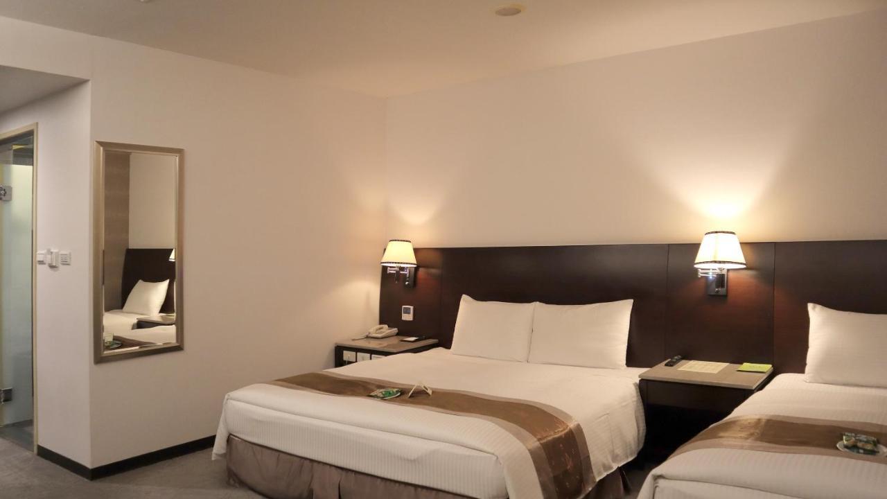 Ho Fong Business Stay Fengyuan Exterior foto