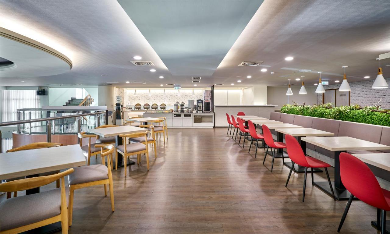 Ho Fong Business Stay Fengyuan Exterior foto