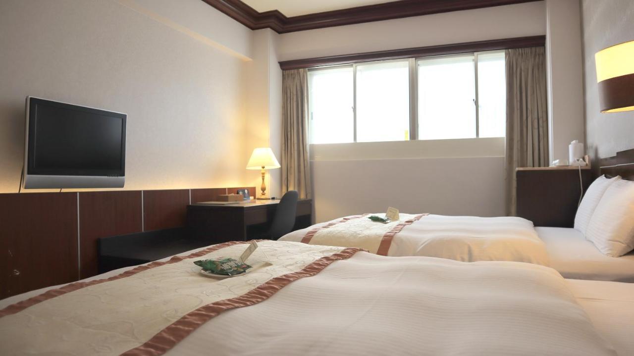 Ho Fong Business Stay Fengyuan Exterior foto