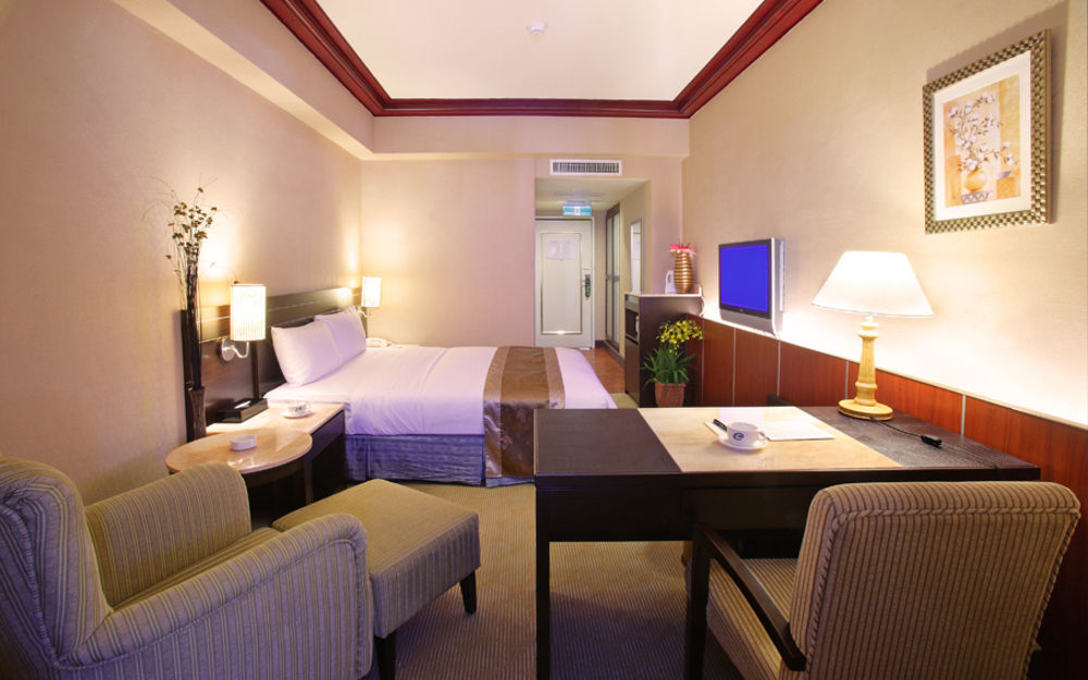 Ho Fong Business Stay Fengyuan Exterior foto